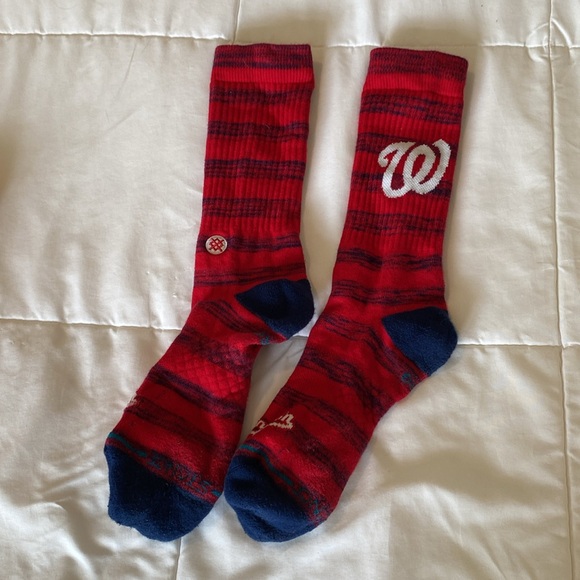 Washington Nationals Shirt size large 14/16 and large socks - Picture 6 of 6